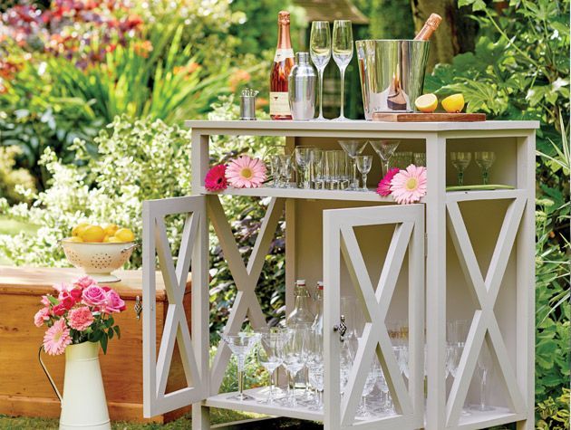 How to create a garden kitchen area 2