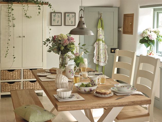 Soft green spring garden style dining room 1