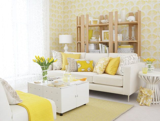 Sunshine yellow living room with floral motifs 1