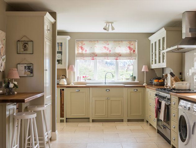 Take a look at the peaceful colour palette inside this Hampshire home 4