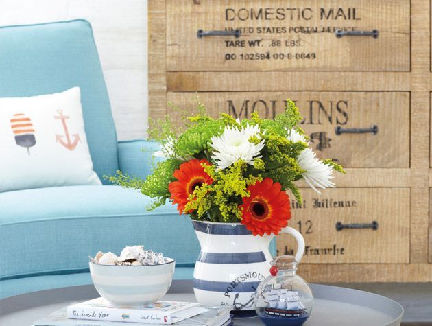 Bring seaside style into your living room 2