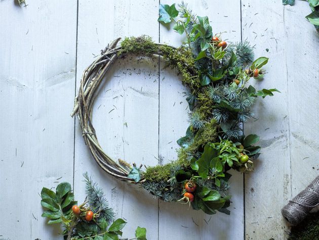 How to make a Christmas Wreath