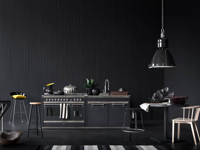 isola black kitchen by marieclairemaison 