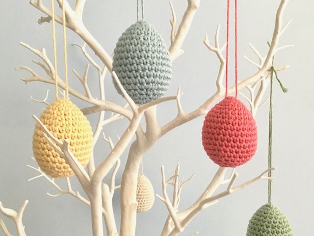 easter tree on etsy with colourful crochet egg decorations
