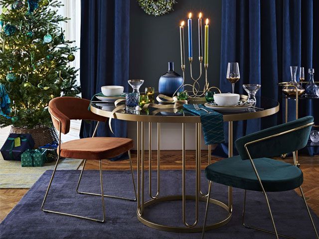 Emerald-themed Christmas dining room decor -john-lewis-and-partners-goodhomesmagazine.com