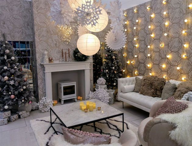 Good Homes Christmas Day living roomset at the Ideal Home Show 2018 -roomsets-goodhomesmagazine.com