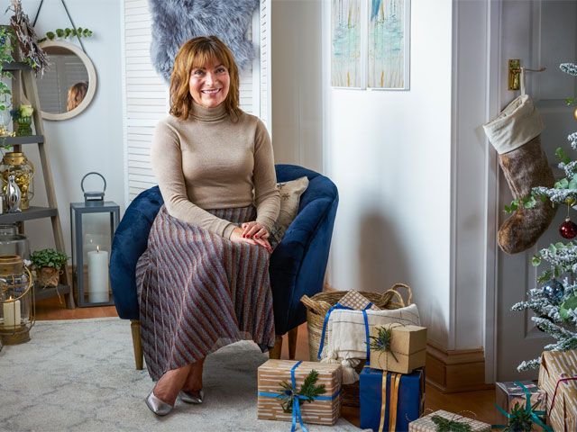 Lorraine Kelly's Christmas cottage makeover with Wayfair UK -wayfair-uk-home-tours-goodhomesmagazine.com