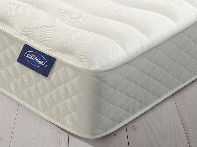 The corner of the silentnight memory foam mattress