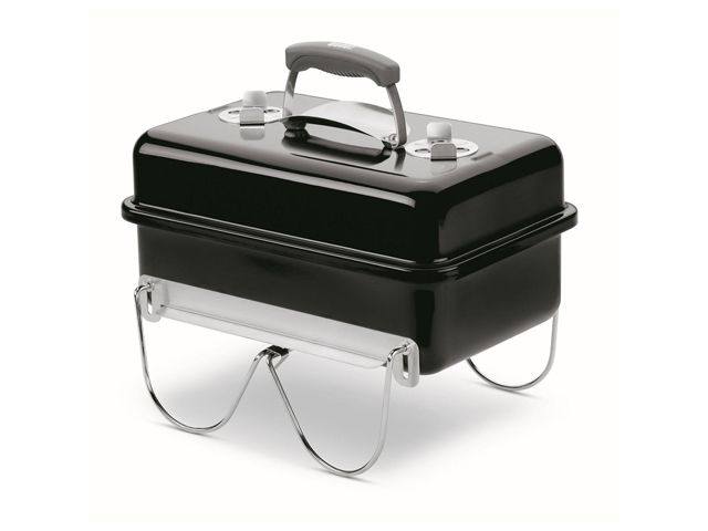Weber go anywhere barbecue with lid on