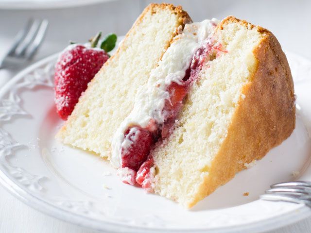 Victoria Sandwich Cake - 3 easy cake recipes for Macmillan Coffee Morning - Goodhomesmagazine.com