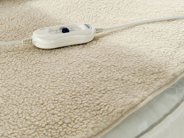 wayfair silentnight electric blanket - buyers guide to electric blankets - bedroom - goodhomesmagazine.com