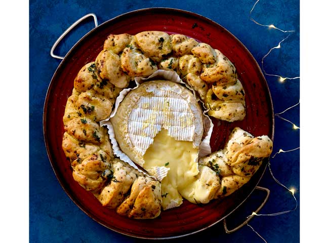 Camembert tear and share garlic bread in a pan from asda's Christmas food range