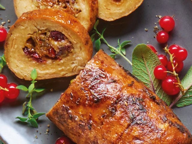 vegetarian turkey christmas dinner from aldi - goodhomesmagazine.com