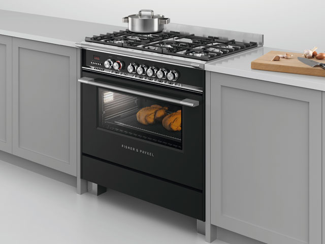 Fisher & Paykel OR90SCG4B1 range cooker