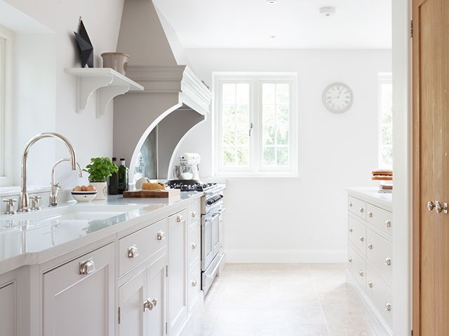 humphrey munson kitchen with bespoke cooker hood - goodhomesmagazine.com