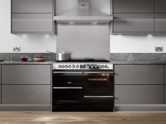 Stoves’ Precision Deluxe S1000DF range cooker is best for techies 
