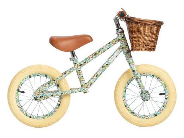 Banwood Balance bike in Queue for the Zoo - Credit: Liberty