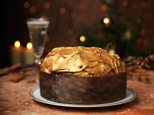 Golden Panettone Italian Christmas Cake 1kg by Sal De Riso: Credit: Sacla'