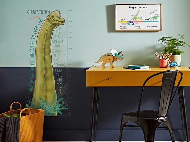Height growth chart in dinosaur bedroom
