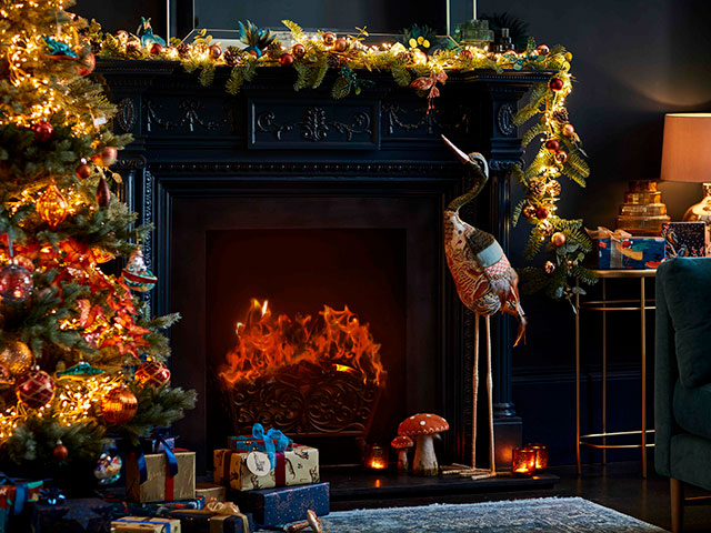 winter solstice christmas decorations ideas for fireplaces