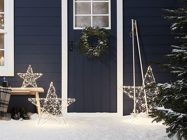 lights4fun festive christmas light up star trio- shopping - goodhomesmagazine.com