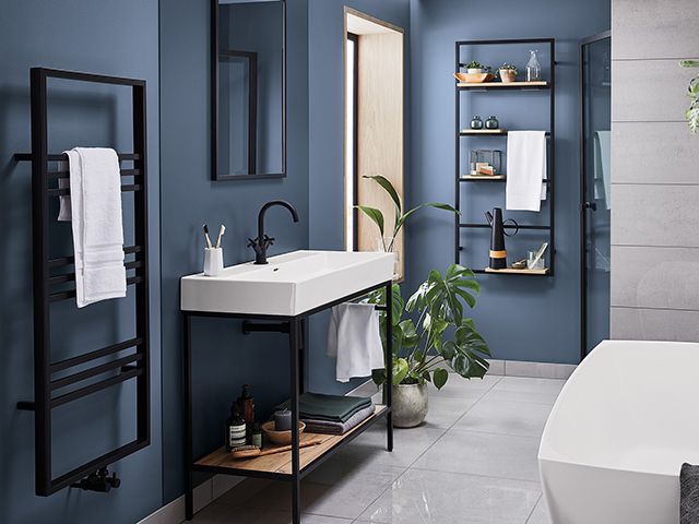 homebase paint range in bathroom - goodhomesmagazine.com