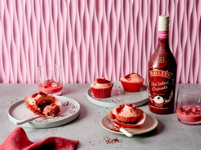 Baileys Red Velvet Hummingbird cupcake opener