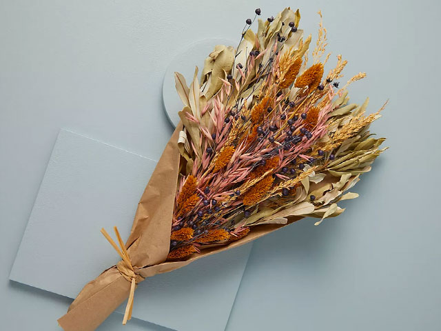 preserved bouquet with eucalyptus from anthropologie 