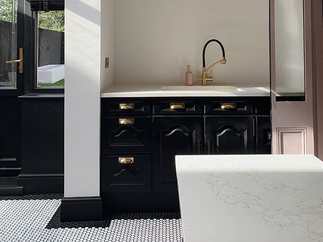 the house that black built kitchen flooring - good homes