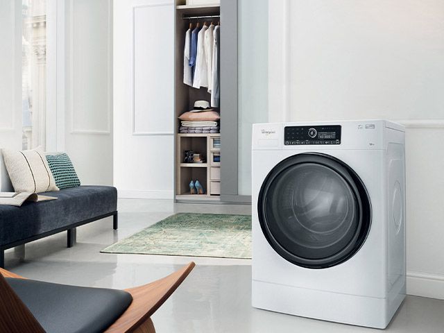 whirlpool smart washingm achine - buyer's guide to smart washing machines - shopping - goodhomesmagazine.com
