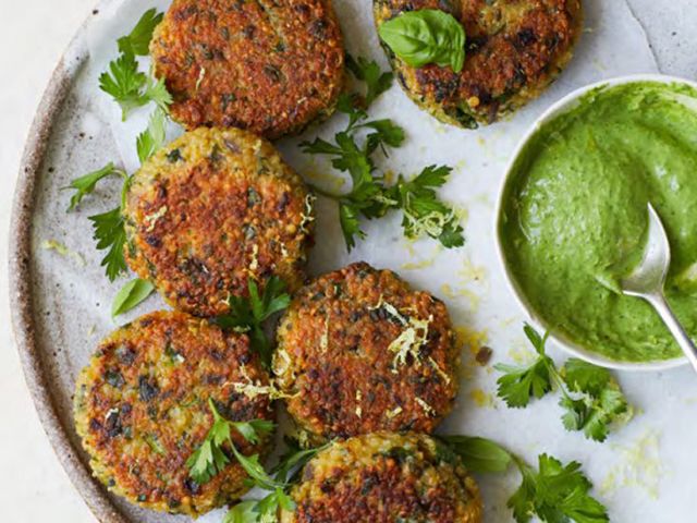 Melissa Hemsley's quinoa cakes | Photography by: Philippa Langsley