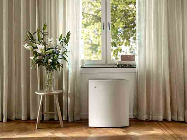 air purigier - how to keep your indoor air fresh during allergy season - inspiration - goodhomesmagazine.com