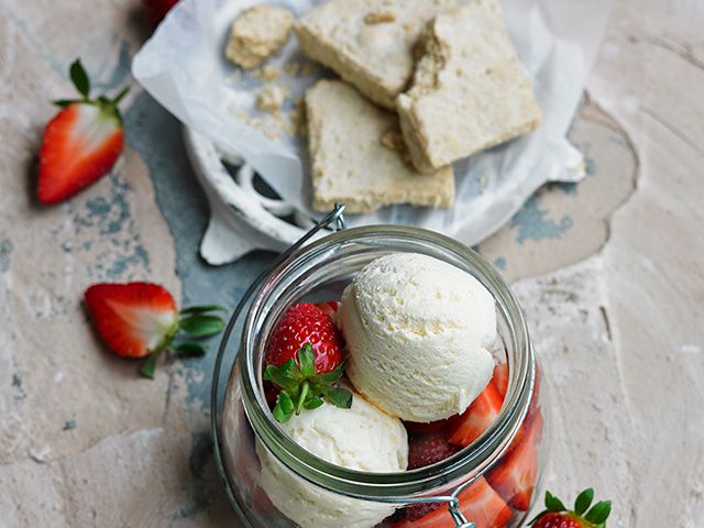 STRAWBERRY SHORT CAKE recipe - kitchen - goodhomesmagazine.com