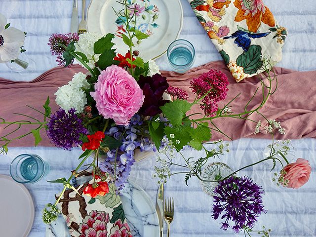floral garden table styling by selina lake - goodhomesmagazine.com
