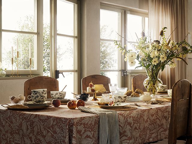 rustic dining - sneak preview of H&M Home's upcoming collection - shopping - goodhomesmagazine.com