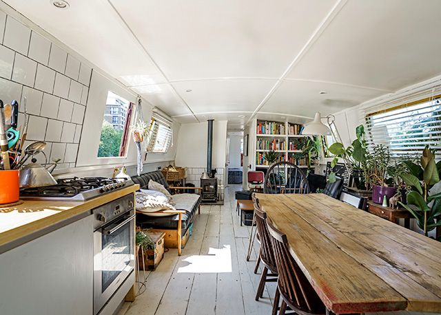 living space on a house boat - house tours - goodhomesmagazine.com