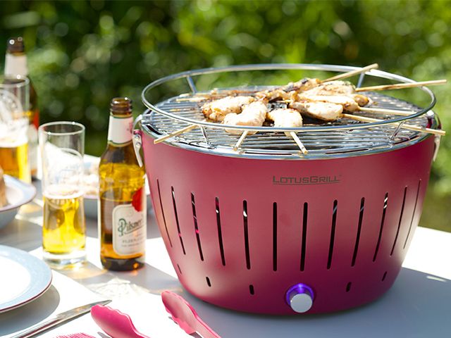 The German Lotusgrill brings smokeless BBQ to your home or apartment thanks  to its unique design, available now for purchase