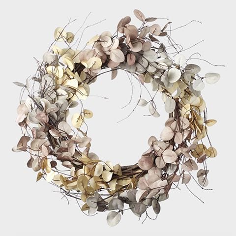 autumn wreath foliage - 5 autumn wreaths for a stylish front door - inspiration - goodhomesmagazine.com