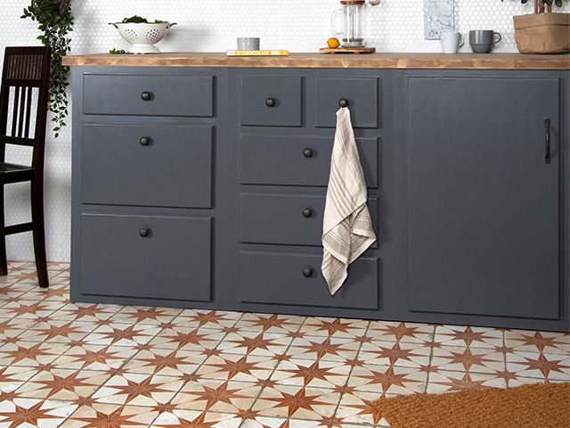 kitchen orange star tiles - 5 creative orange decorating ideas - inspiration - goodhomesmagazine.com