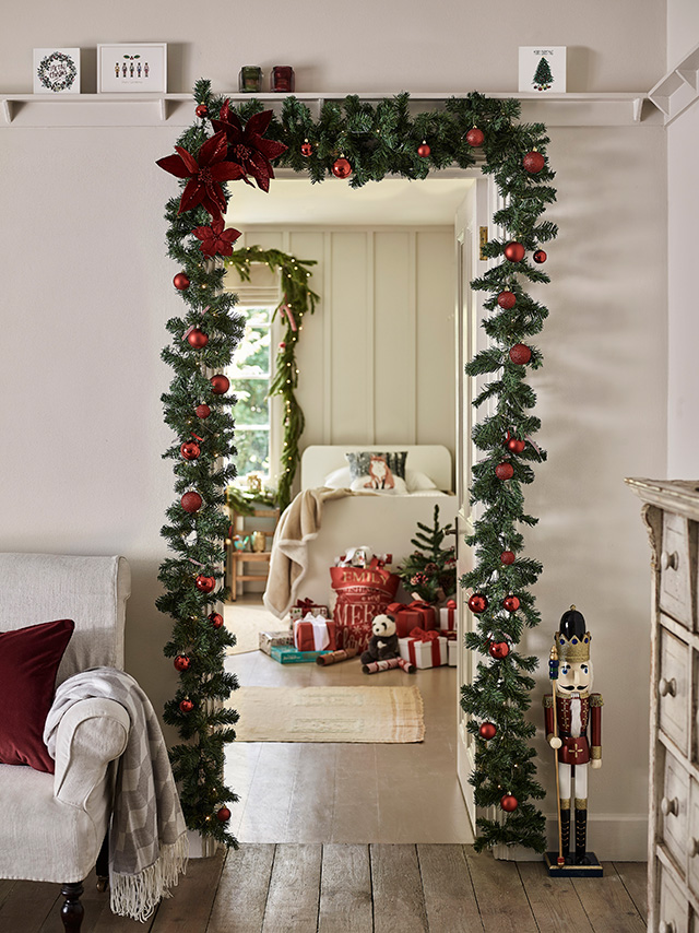 indoor christmas doorway garland - inspiration - goodhomesmagazine.com
