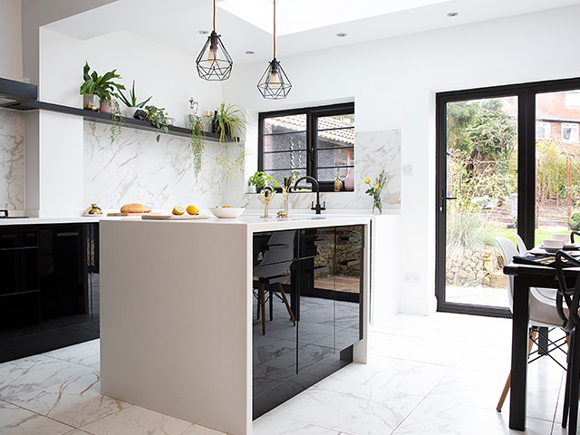 monochrome marble kitchen