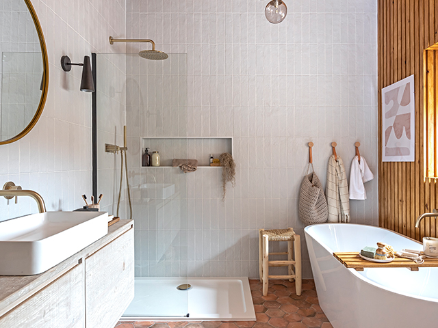 scandi rustic bathroom