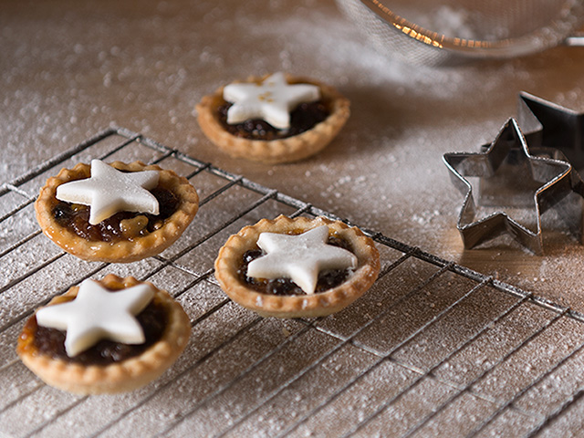 christmas mince pie recipe - goodhomesmagazine.com