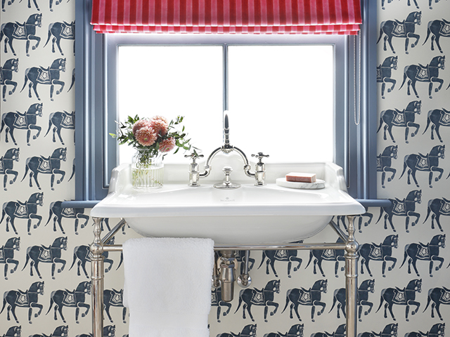 Drummonds Fox Bathroom Wallpaper