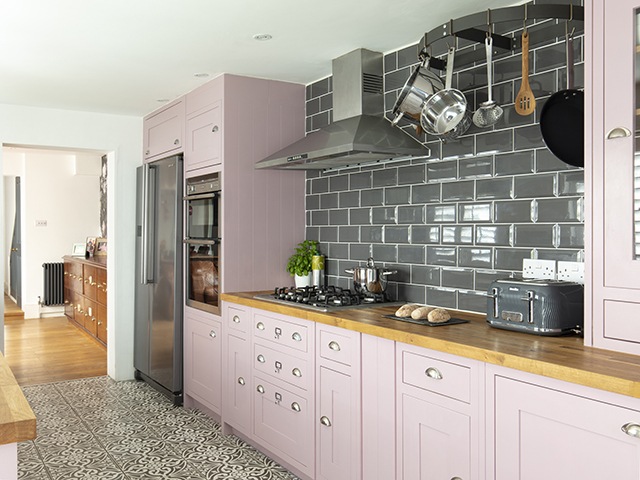 Annemarie Goodchild kitchen makeover After Contemporary kitchen makeover cupboards | It's my old space with a new look | Image David Giles | Good Homes Magazine