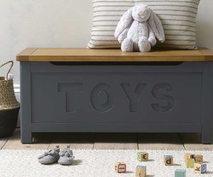 Large grey toy box with a light wooden lid - Children's bedroom furniture - Goodhomesmagazine.com