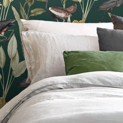autumn decor trends: forest green lush and leafy