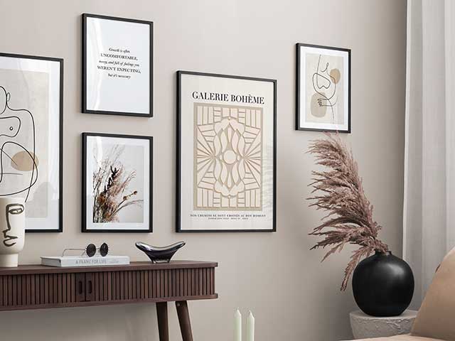 Warm pebble decor scheme in gallery wall