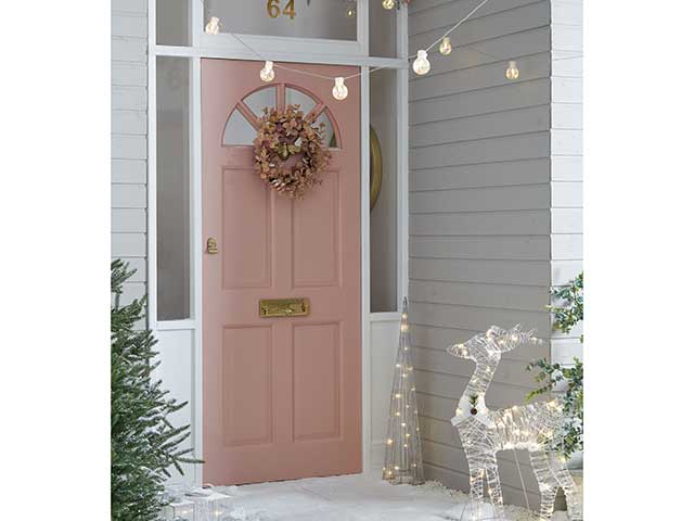 Pink festive doorway Christmas hacks