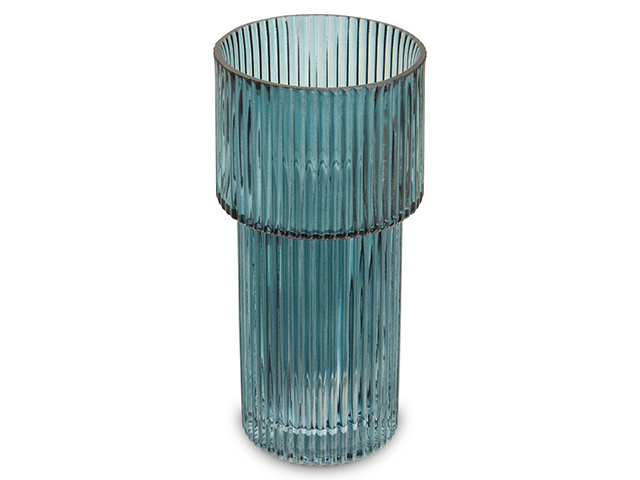 This gorgeous glass vase makes the ideal gift for a home lover